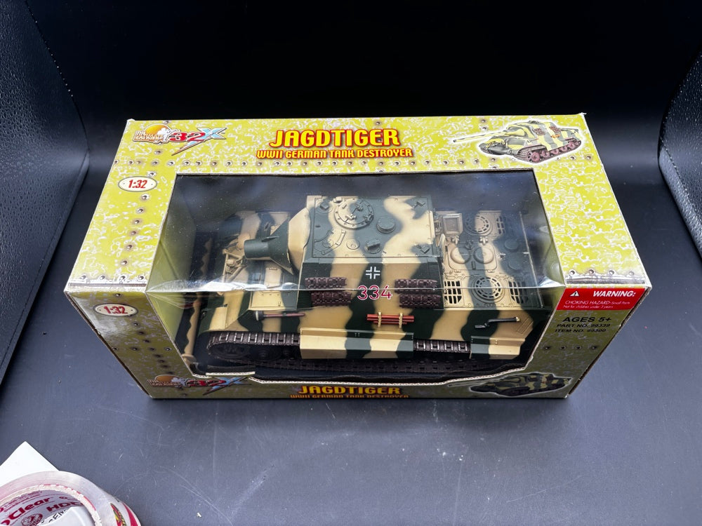 Jagdtiger (Panzerjäger Tiger Ausf. B) ; 3. Kompanie, Schwere Panzerjäger-Abteilung 653 (21st Century Toys, 1/32)