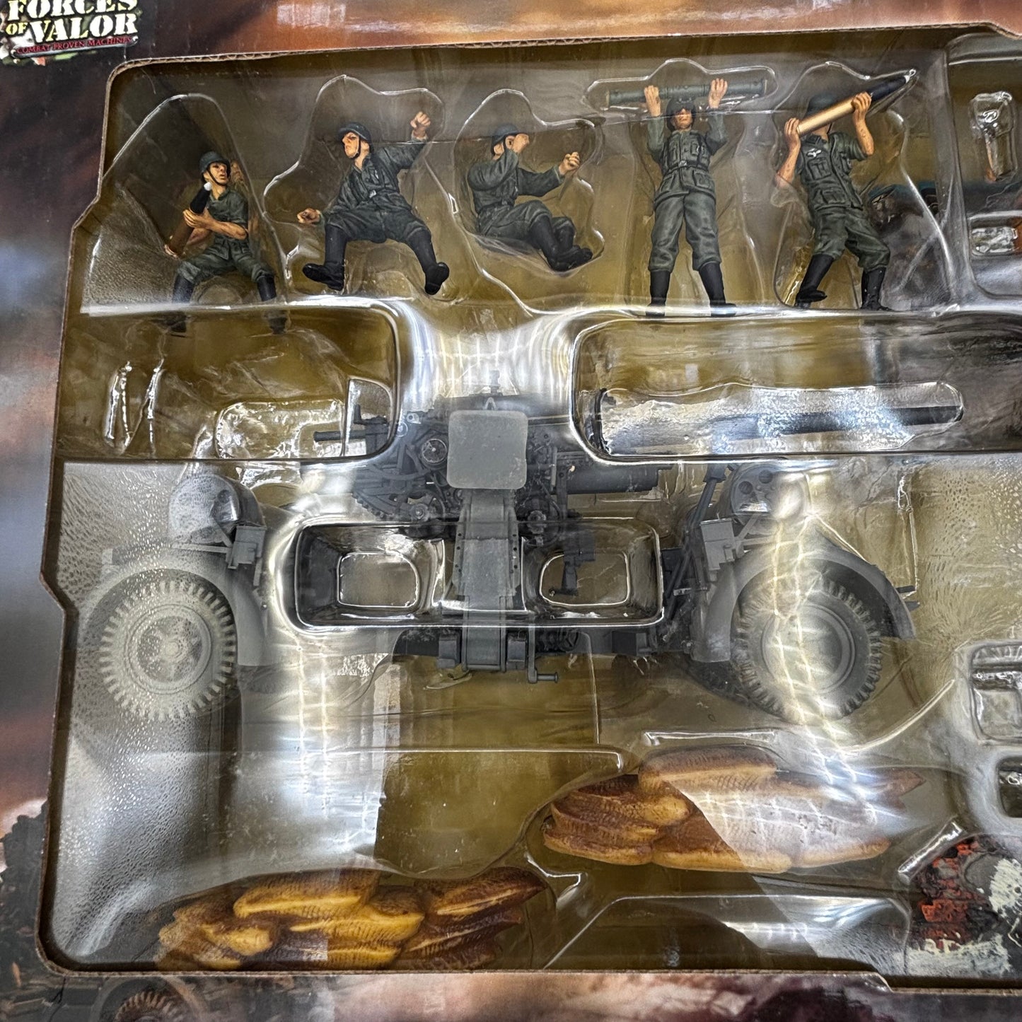 German 8.8cm Flak 36 Anti-Aircraft Gun ; 305. Infanterie Division (Forces of Valor (Waltersons), 1/32)