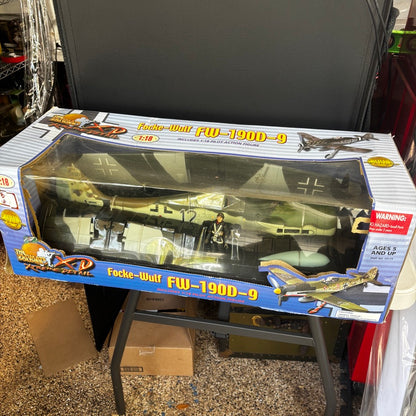 NIB! Focke-Wulf FW-190D-9 1/18 - The Ultimate Soldier XD 21st Century