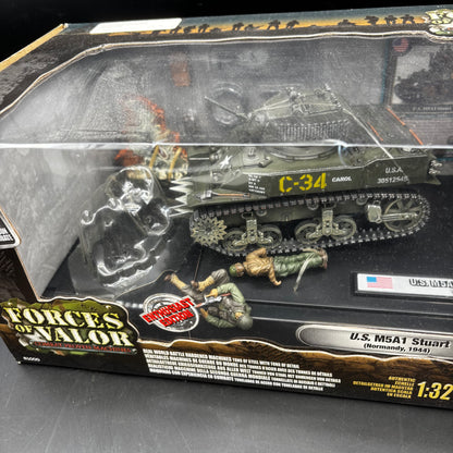 U.S. M5A1 Stuart ;  US Army  (Forces of Valor (Unimax), 1/32)