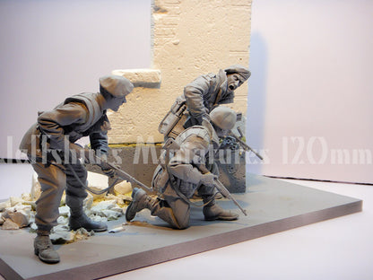 Jeff Shiu 1/16 2nd SAS Regiment France 1944 three resin figures with wall and base
