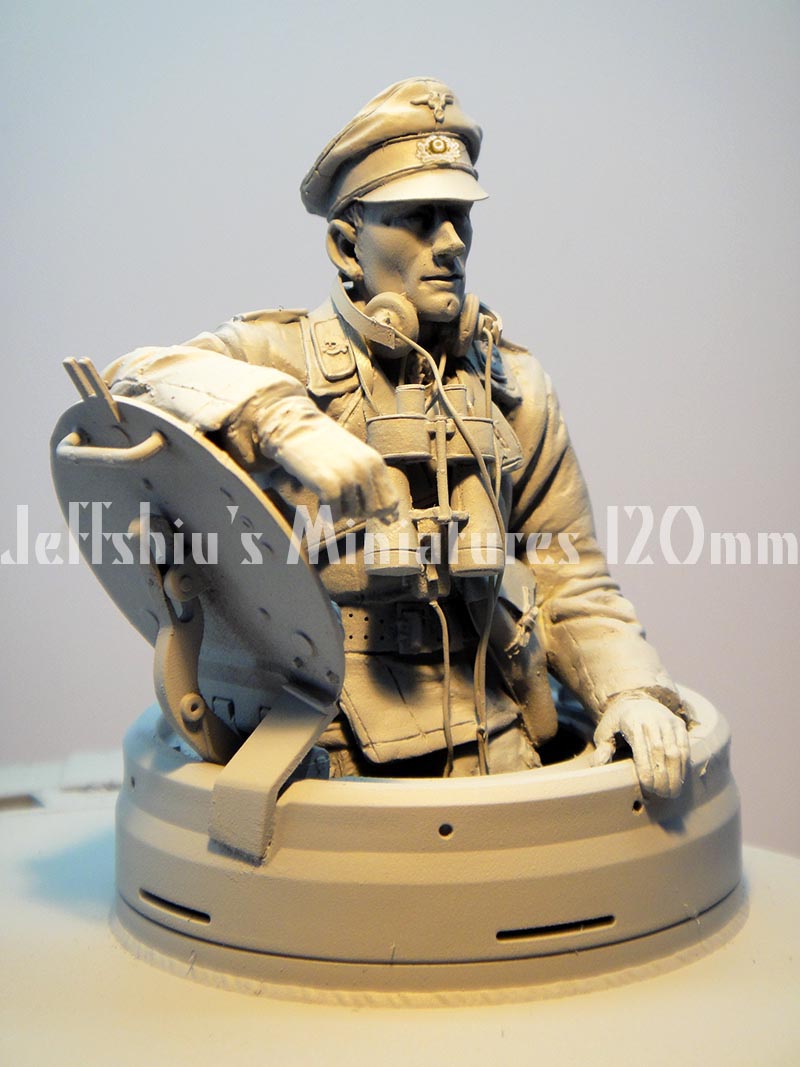 Jeff Shiu 1/16 Tiger I Early Type Tank Commander resin figure kit, photo 4