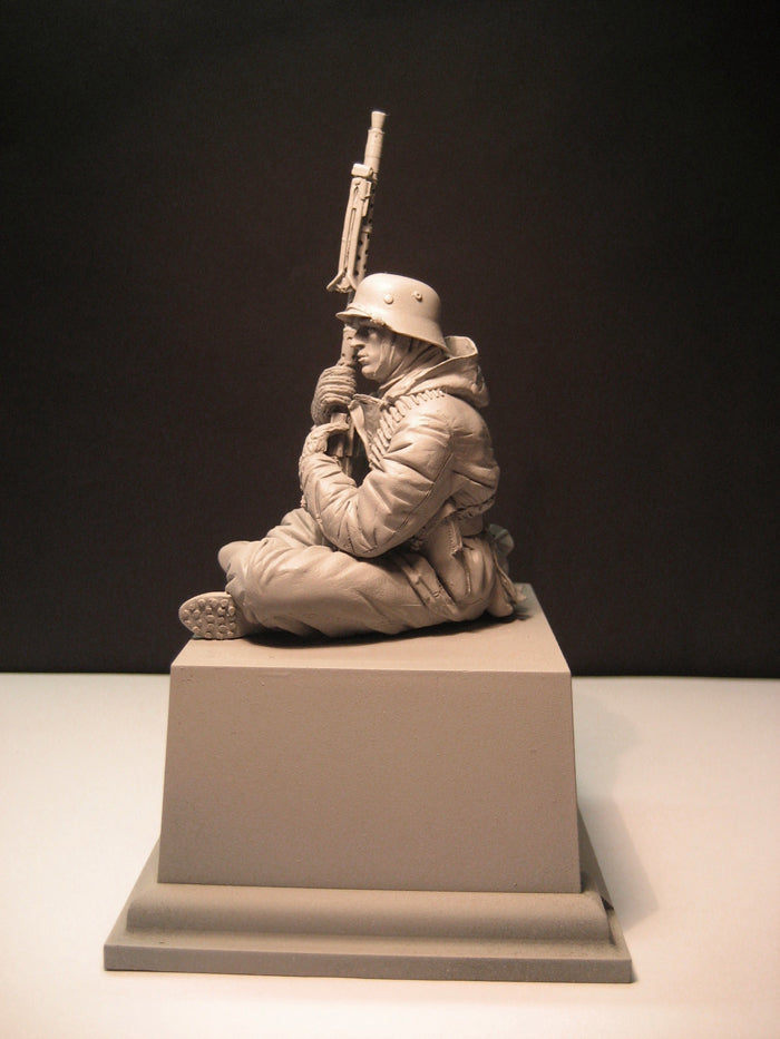Jeff Shiu 1/16 Winter Panzer Riders 1943-44 Part II resin figure kit, photo 3