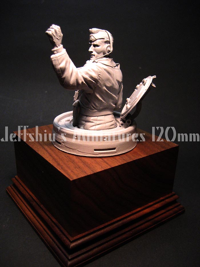 Jeff Shiu 1/16 WWII German Tank Commander resin figure kit, photo 4