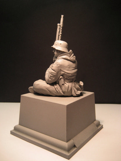 Jeff Shiu 1/16 Winter Panzer Riders 1943-44 Part II resin figure kit, photo 4