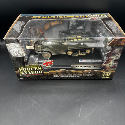 U.S. M3A1 Half-Track ;  2nd Armored Division  (Forces of Valor (Unimax), 1/32)
