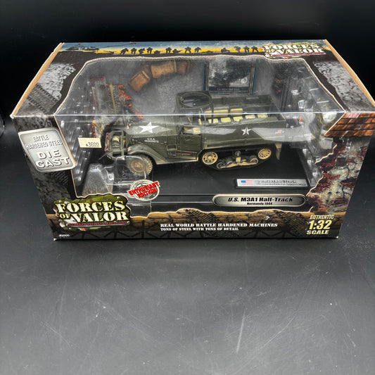 U.S. M3A1 Half-Track ;  2nd Armored Division  (Forces of Valor (Unimax), 1/32)