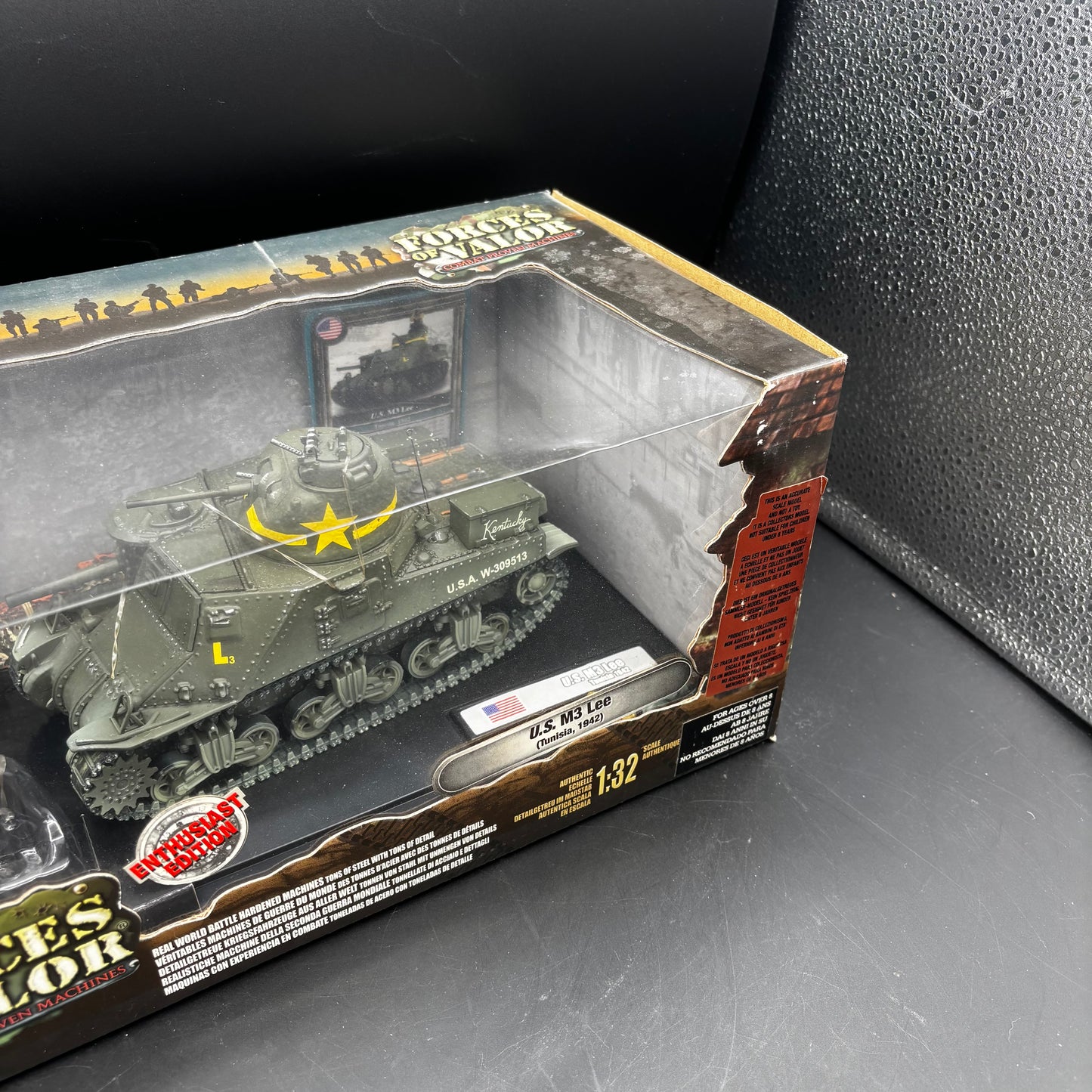 U.S. M3 Lee ;  1st Armored Division, 'Kentucky'  (Forces of Valor (Unimax), 1/32)