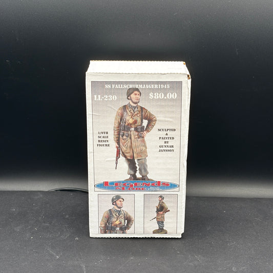 1/9 Scale - SS Fallschirmjager 1945 (LL-230)