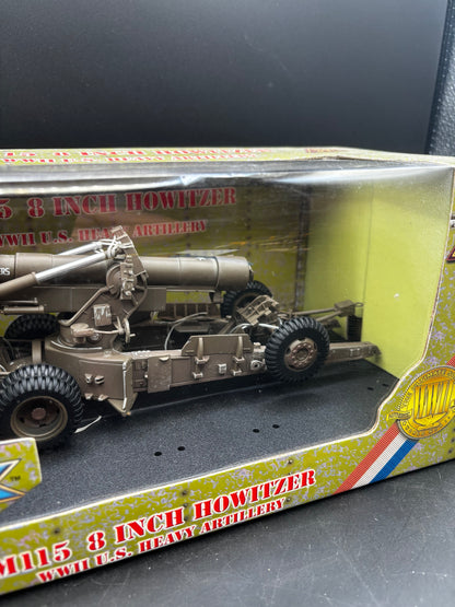 M115 8-Inch Howitzer ;  U.S. Army Artillery Battery  (21st Century Toys, 1/32)
