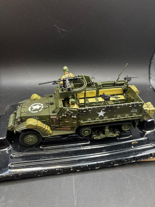 M2 Halftrack ;  U.S. Army  (21st Century Toys, 1/32)