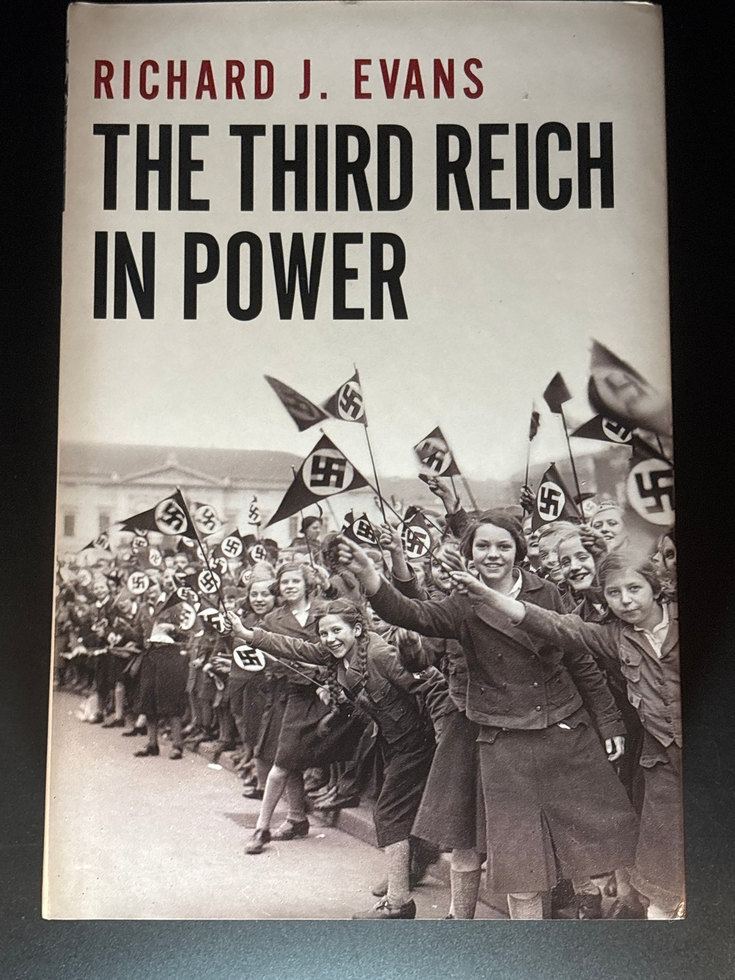 The War of the World Twentieth-century Conflict and the Descent of the West