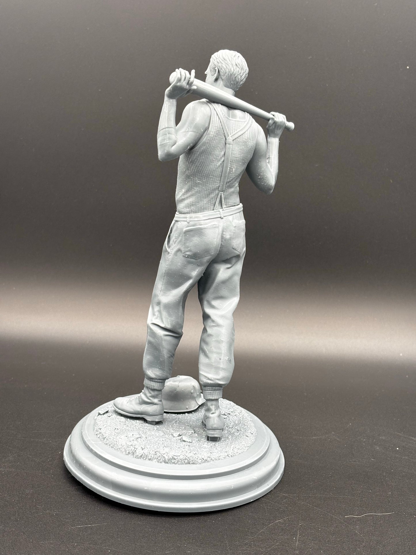 German Bashing Maniac (Figurine)