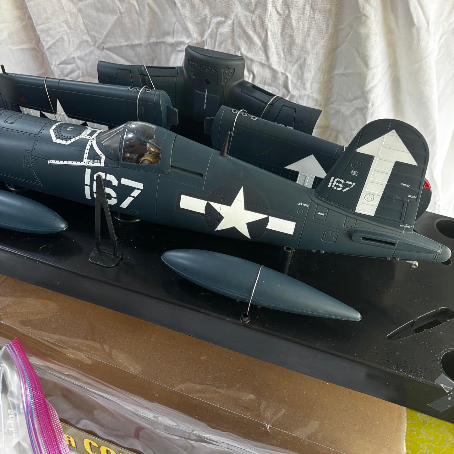 21st Century Toys Ultimate Soldier F4U Corsair "White 167" Lt. Cdr. Roger Hedrick VF-84 1/18