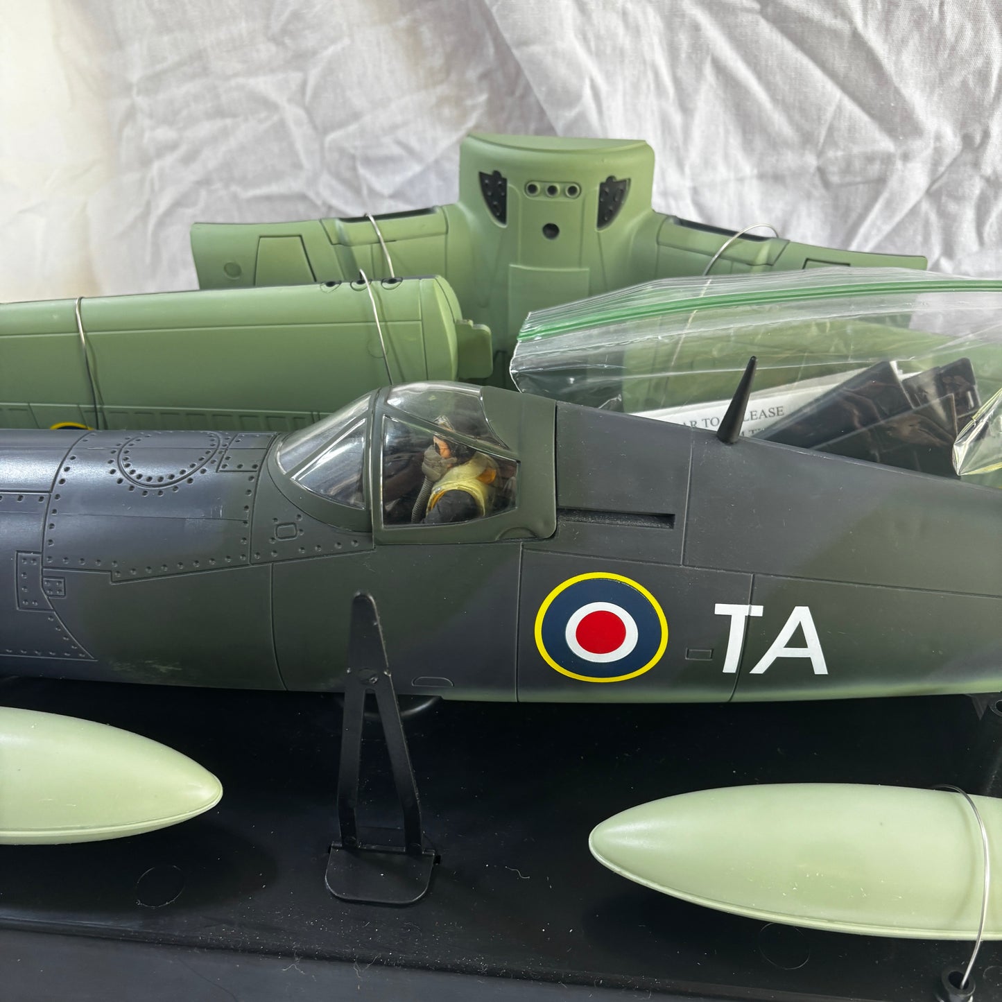 21st Century Toys Ultimate Soldier XD F4U-1D Corsair British "TA" 1/18