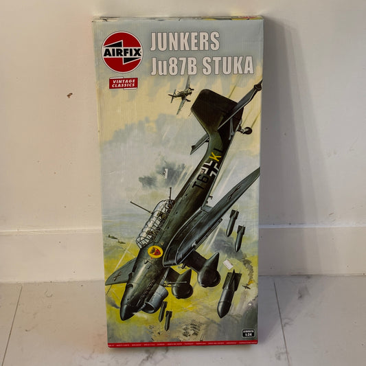 Airfix 1/24 Junkers Ju 87B Stuka model kit A18002V box front