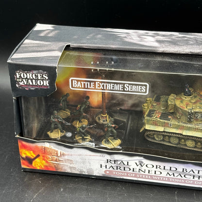 German Tiger I (Late Production) ;  s.Pz.Abt. 101 (Schwere Panzerabteilung 101)  (Forces of Valor (Unimax), 1/72)