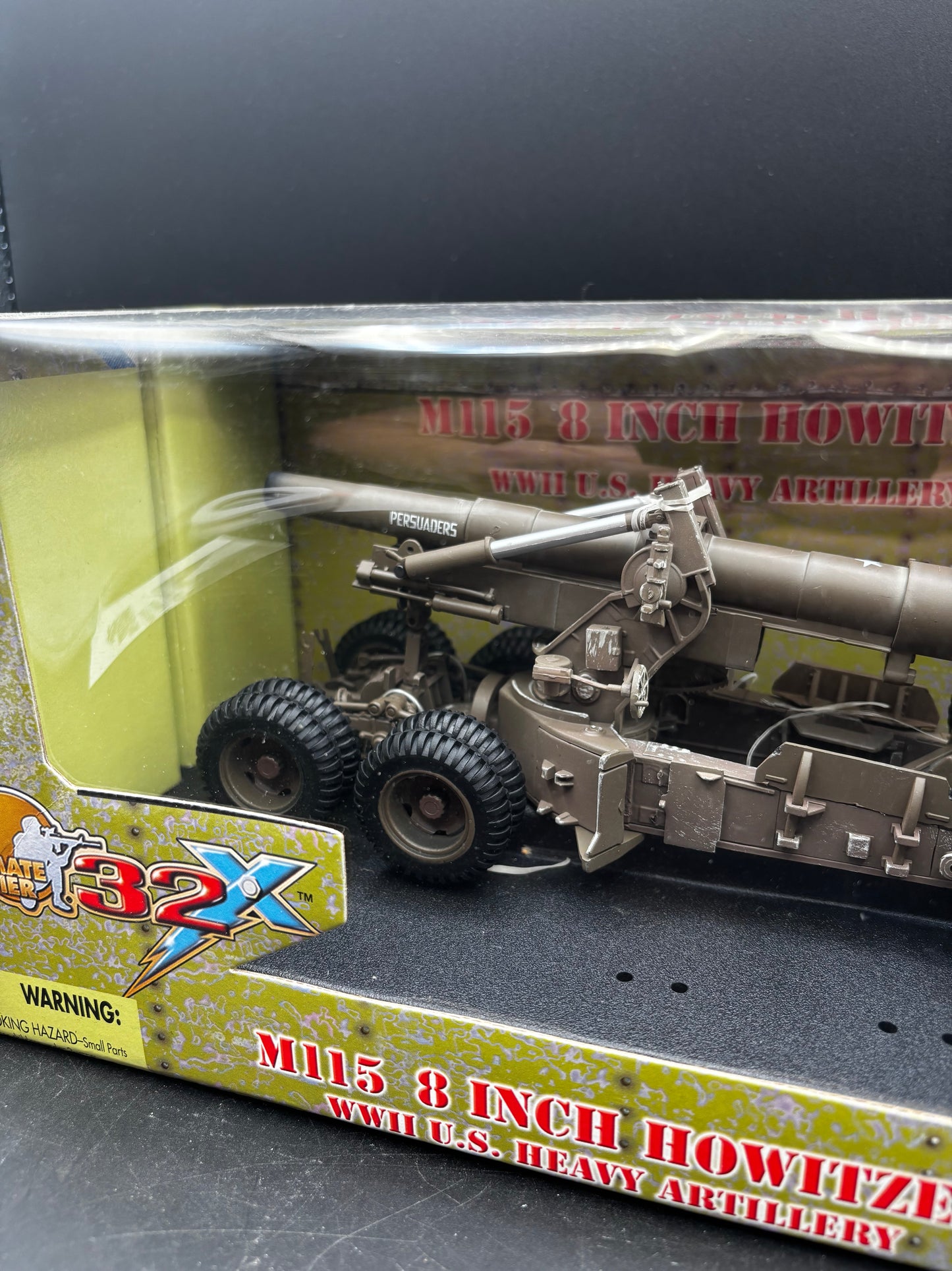 M115 8-Inch Howitzer ;  U.S. Army Artillery Battery  (21st Century Toys, 1/32)