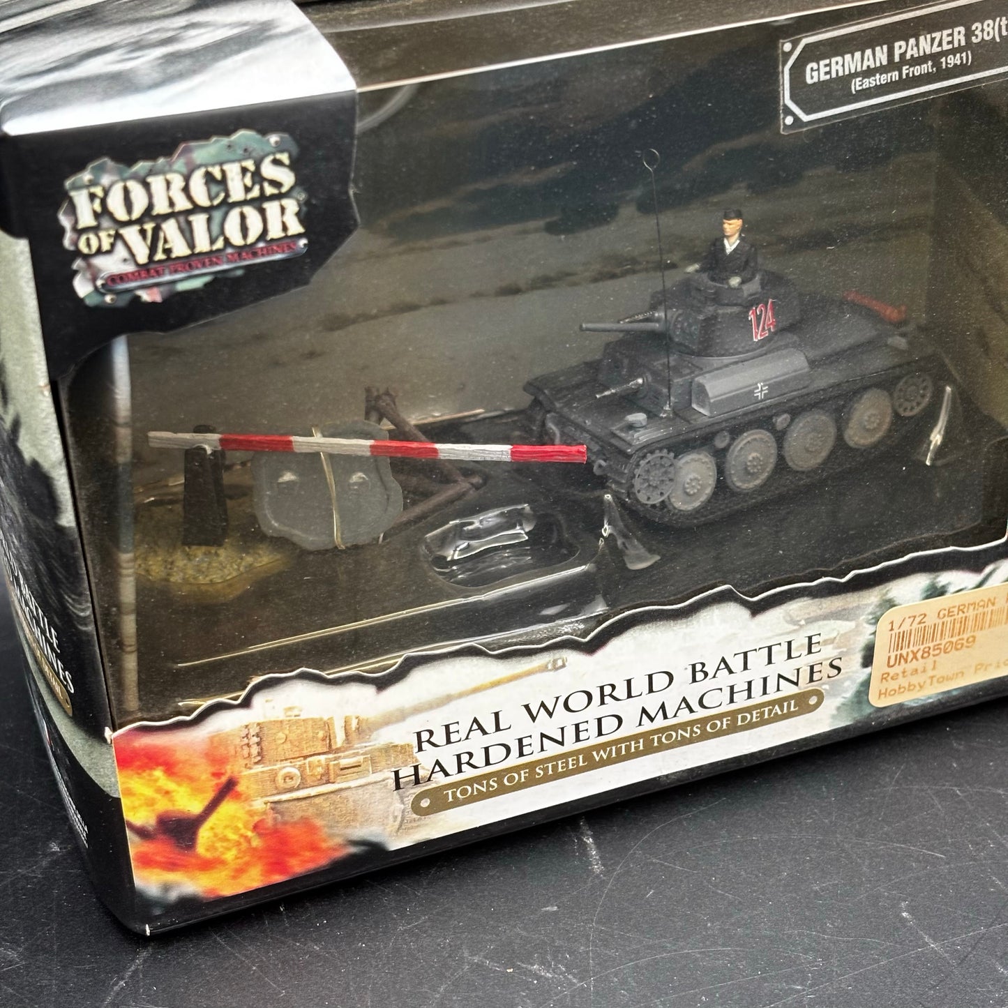 German Panzer 38(t) ; (Forces of Valor (Unimax), 1/72)