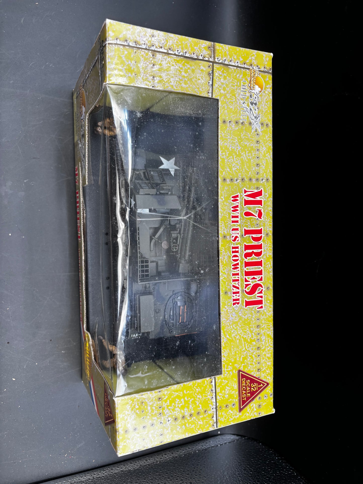 M7 Priest (105 mm Howitzer Motor Carriage) ;  U.S. Army Armored Division  (21st Century Toys, 1/32)