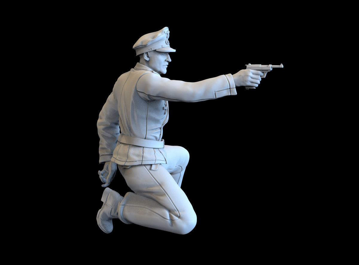 German Tank Crew Assault, Tankman Soldier in Combat Pose – 1/32 scale