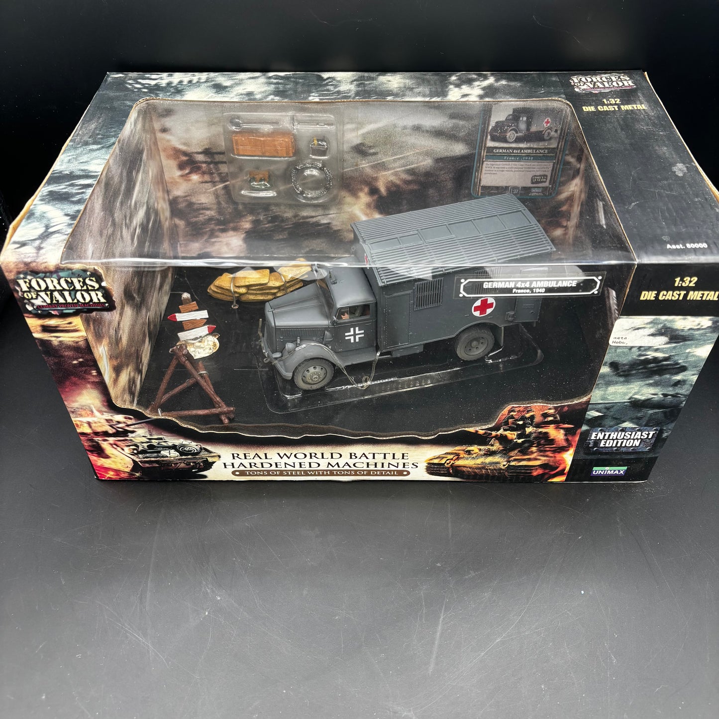 German 4x4 Ambulance (Opel Blitz Kfz. 305) ;  German Army  (Forces of Valor (Unimax), 1/32)