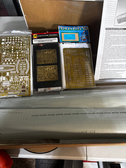 German Submarine TYPE IX C (U 505 late) ;  2nd U-boat Flotilla, Kriegsmarine  (Revell, 1/72)